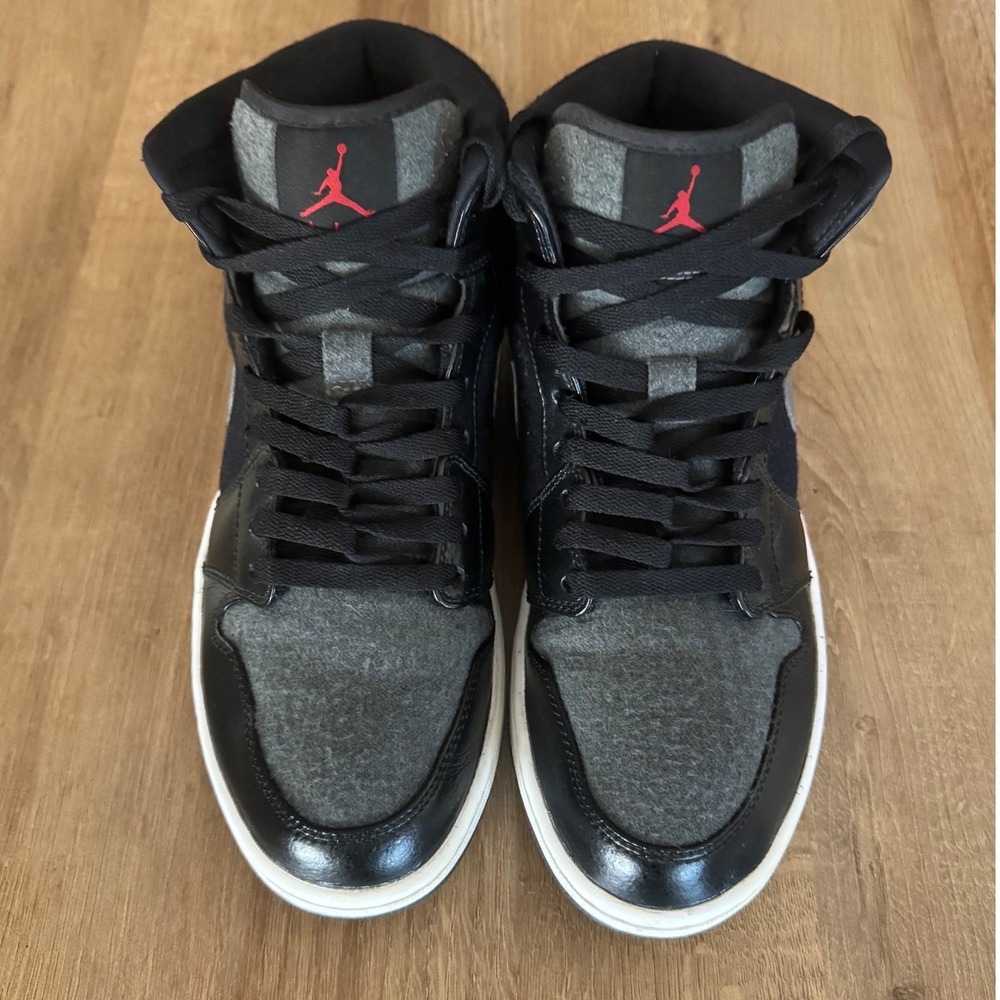 Air Jordan 1 Retro Mid SE Winterized Mens 10 Black Grey Shoes 852542-001